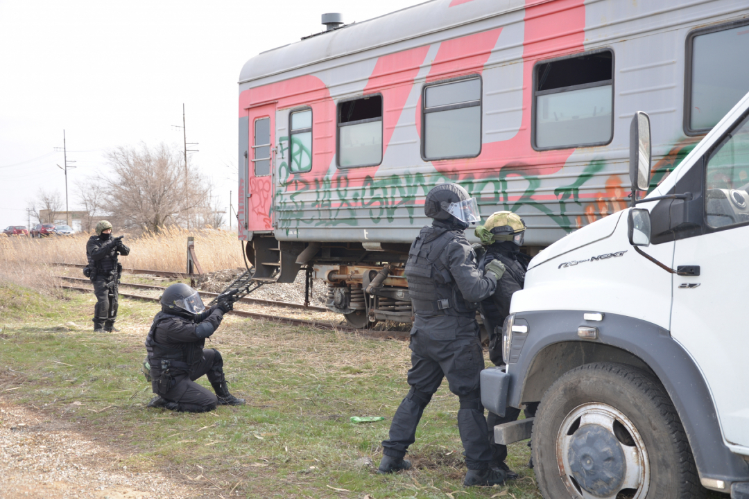 Штурм пассажирского вагона