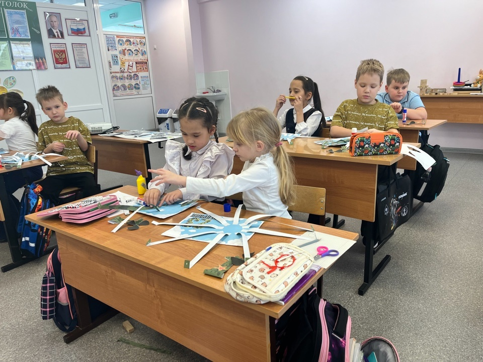 В МБОУ «Совхозная» проведена акция «Своих не бросаем» приуроченная ко Дню Защитника Отечества