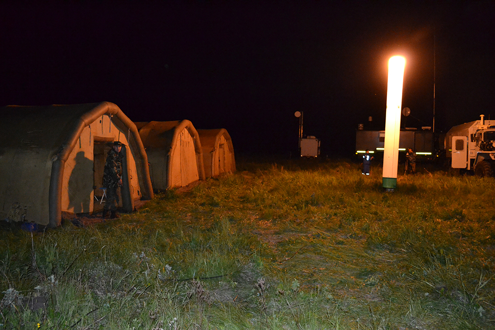 Полевой лагерь ГСС ОШ  в ночное время