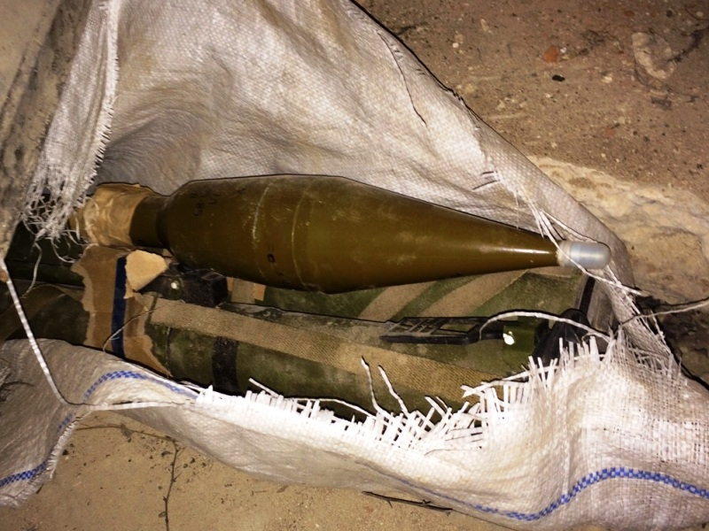 В Буйнакском районе Дагестана уничтожен тайник с оружием и боеприпасами