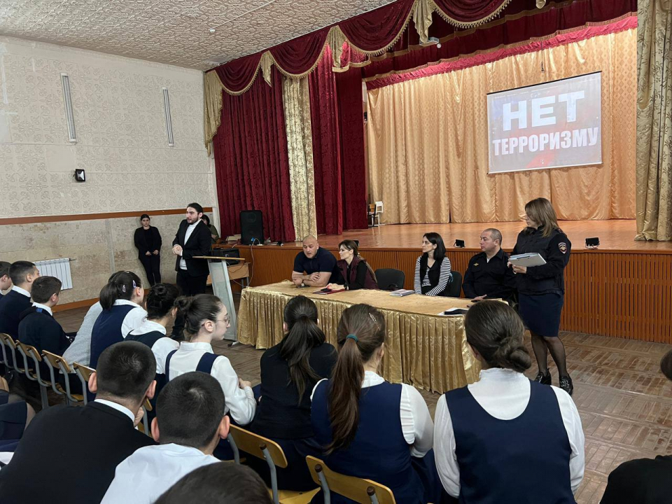 Круглый стол по вопросам противодействия идеологии терроризма в молодежной среде прошел во Владикавказе