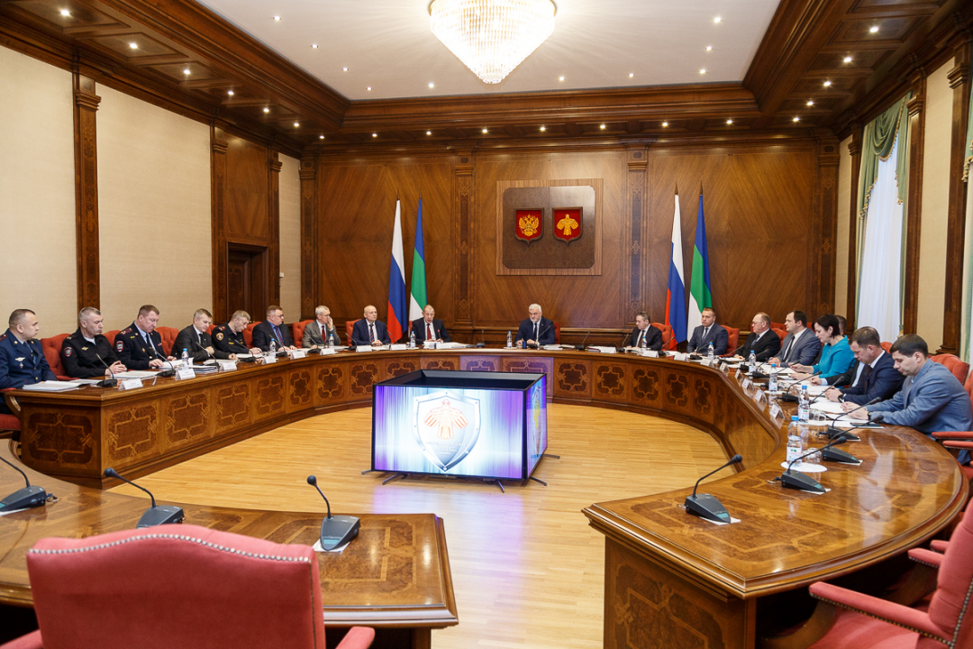 Совместное заседание антитеррористической комиссии и оперативного штаба в Республике Коми
