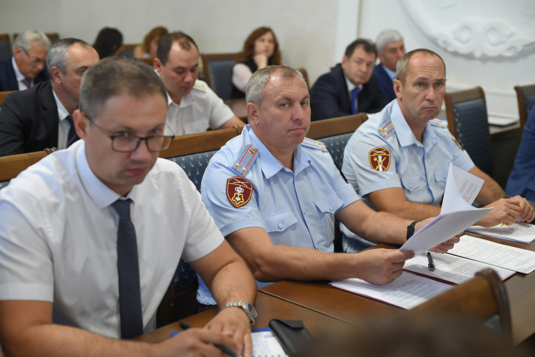 В Адыгее обсудили вопросы обеспечения безопасности «Дня знаний» и подготовки к единому дню голосования