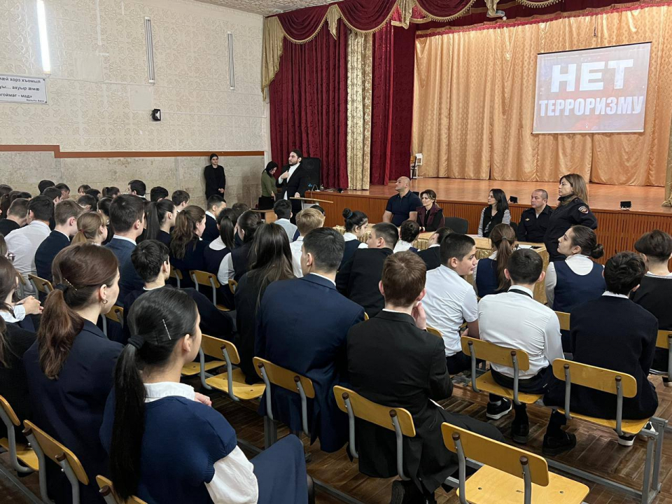 Круглый стол по вопросам противодействия идеологии терроризма в молодежной среде прошел во Владикавказе