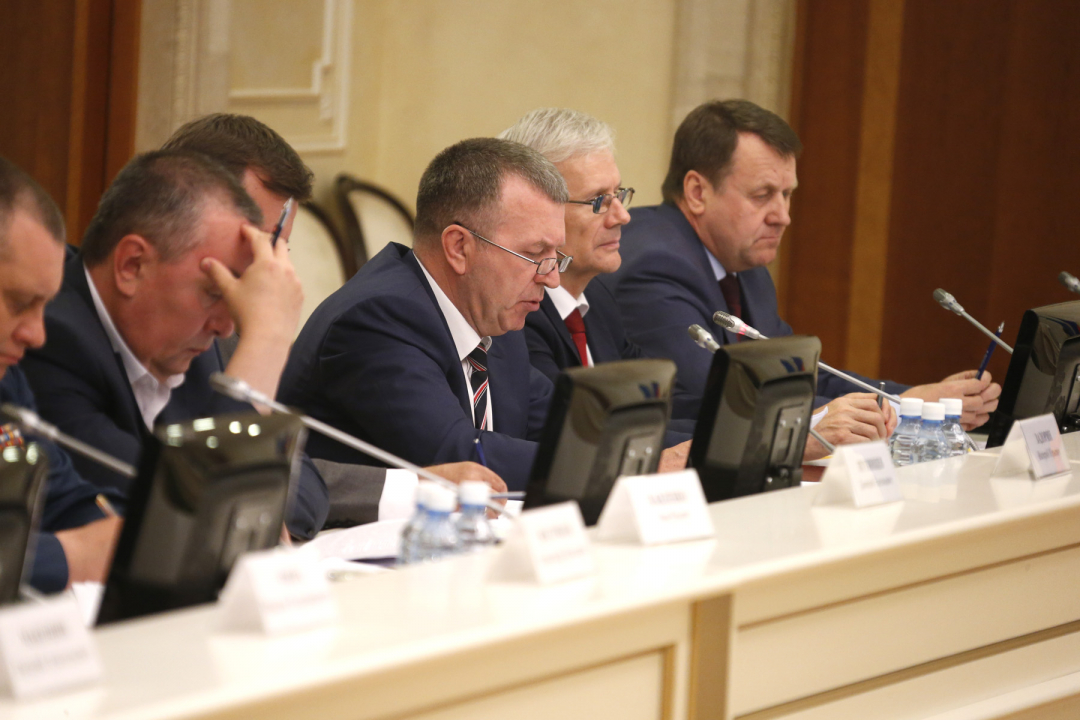 Подготовку к Дню знаний  обсудили на совместном заседании Антитеррористической комиссии и оперативного штаба Свердловской области