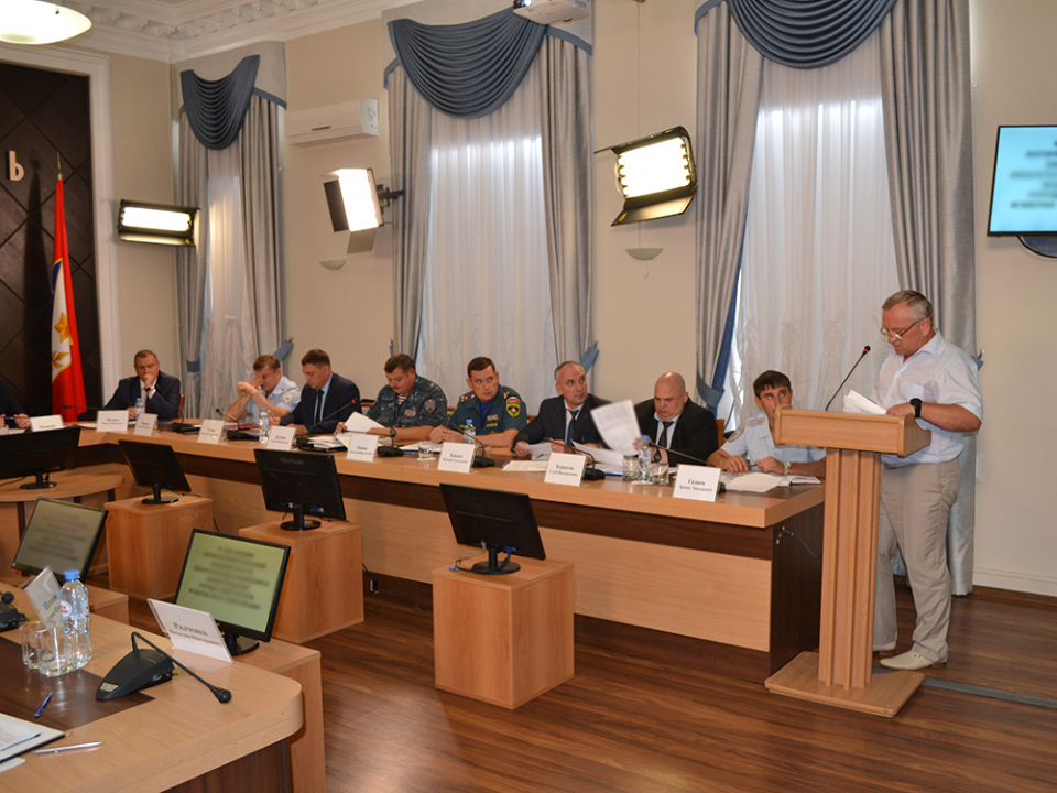 Совместное заседание антитеррористической комиссии и оперативного штаба в городе Севастополе