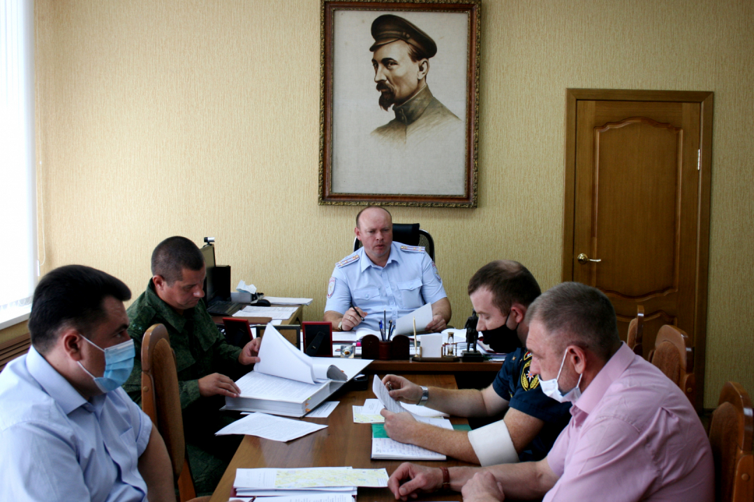 Оперативным штабом в Тамбовской области проведено командно-штабное учение по пресечению террористического акта на объекте социальной инфраструктуры.