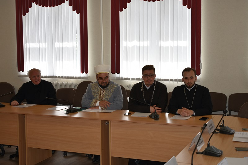 Вопросы межэтнического взаимодействия обсудили члены Общественной палаты Орловской области