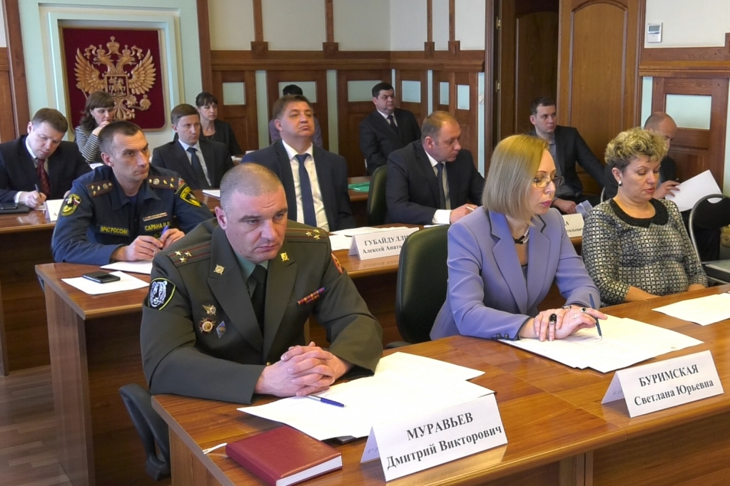 Губернатор Владимир Миклушевский  провел очередное заседание антитеррористической комиссии Приморского края