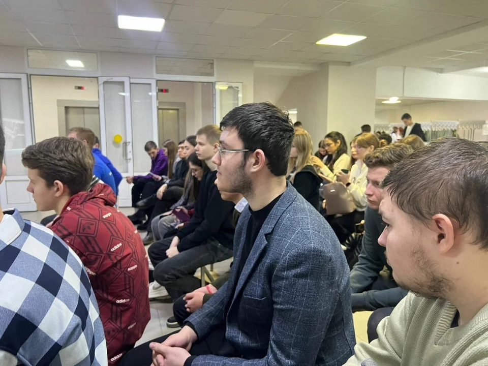 Встреча курских студентов с ветераном СВО
