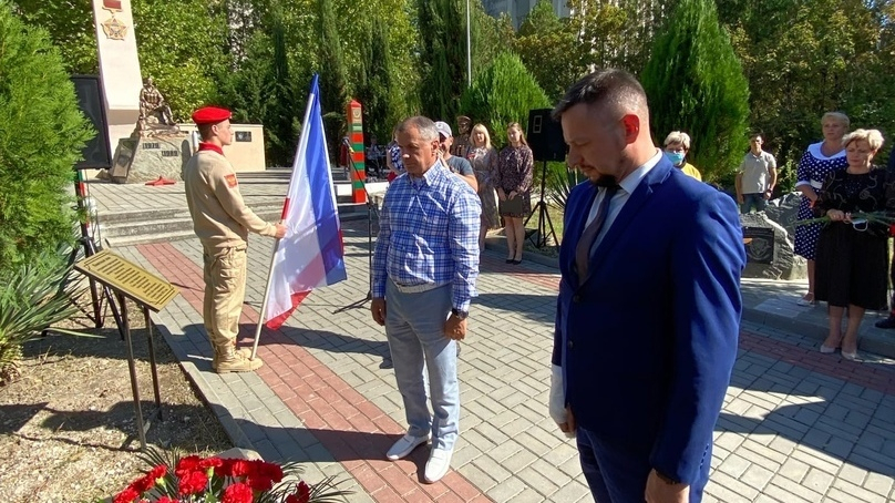 В Крыму состоялся митинг, посвященный Дню солидарности в борьбе с терроризмом