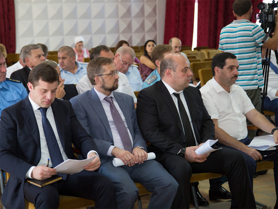 Выездное заседание Антитеррористической комиссии в КЧР в Прикубанском районе
