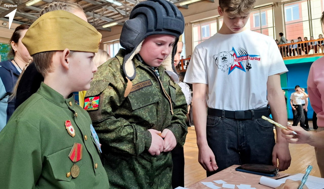 Более 12 тысяч юных жителей ЛНР приняли участие в отборочном этапе всероссийской «Зарницы»