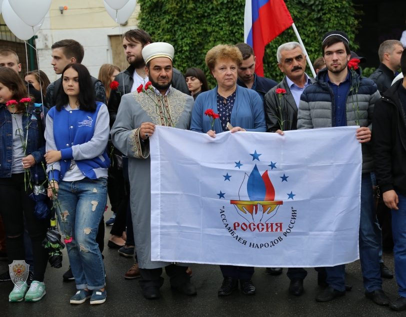 Председатель Антитеррористической комиссии в Орловской области, Губернатор и Председатель Правительства Орловской области  Вадим Владимирович Потомский принял участие в молодежной  акции «Мир во всем мире»