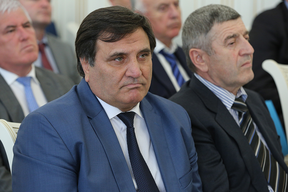 Министр транспорта, энергетики и связи Республики Дагестан Сайгидпаша Умаханов