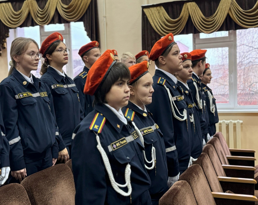 Открытие мемориальной доски в память о кавалере ордена Мужества В.Ю. Солдаткине