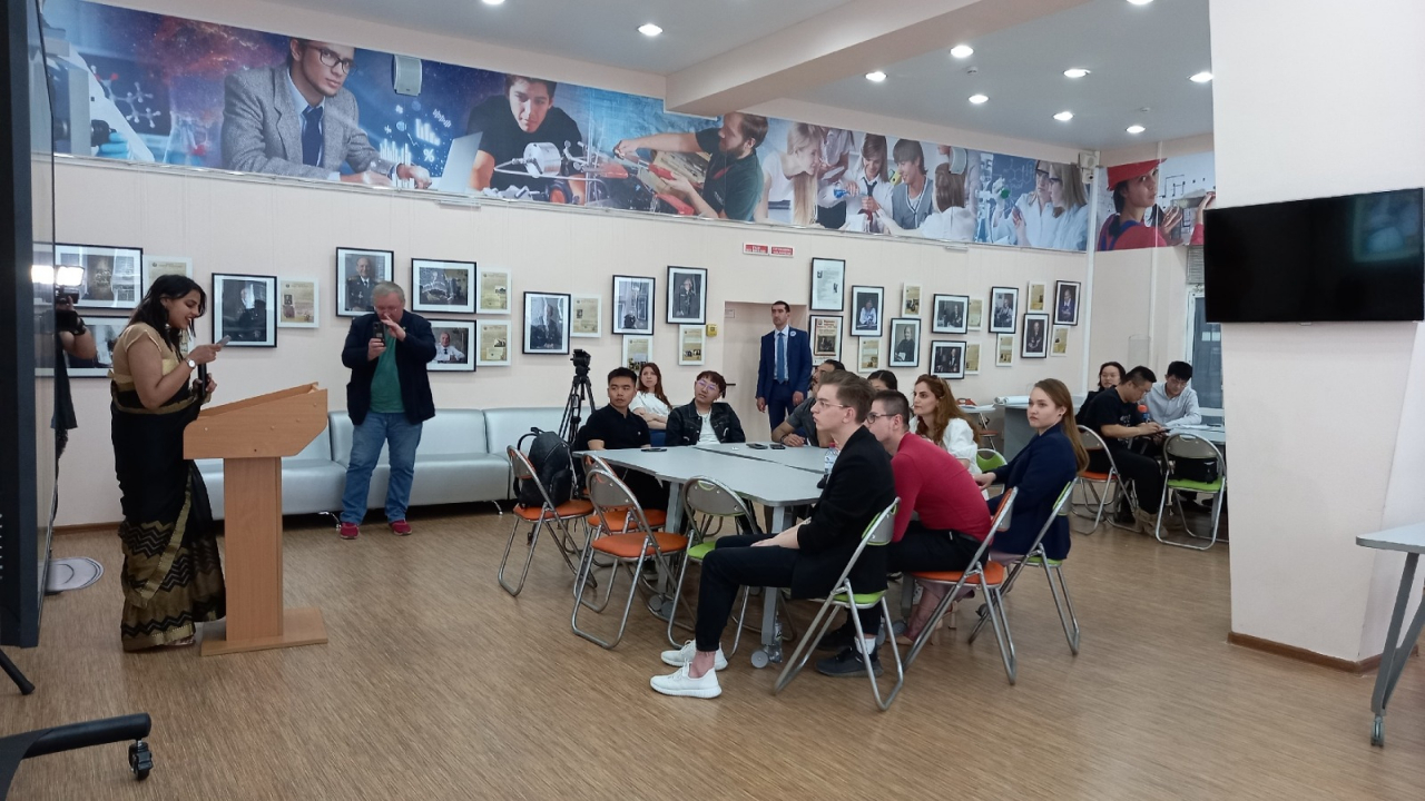Иностранные студенты пермских вузов приняли участие  в конференции "Безопасная планета"