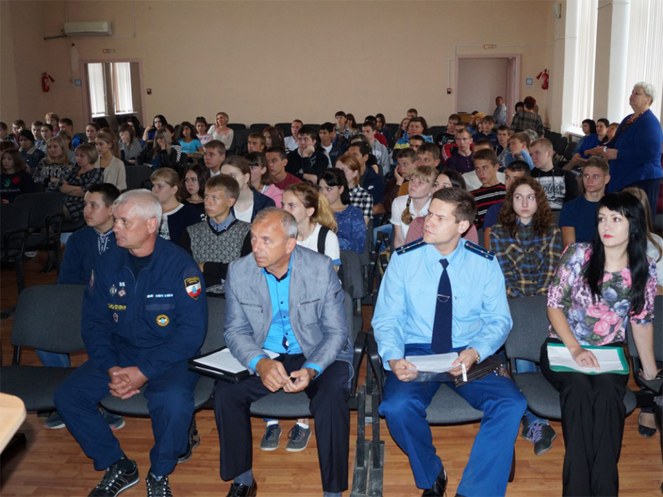 Открытая лекция «Война против беззащитных» в г. Пугачеве Саратовской области