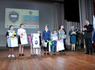 Дети сотрудников УМВД приняли участие в региональном конкурсе «Есть такая профессия – Родину защищать»