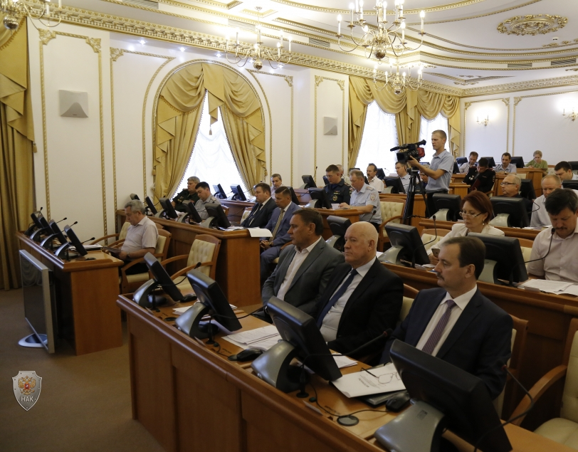 Губернатор Алексей Кокорин поручил усилить меры по обеспечению безопасности при проведении Дня знаний и Единого дня голосования