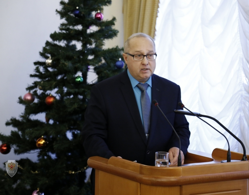Губернатор Алексей Кокорин поручил во время новогодних праздников особое внимание уделить безопасности при проведении мероприятий с массовым пребыванием людей