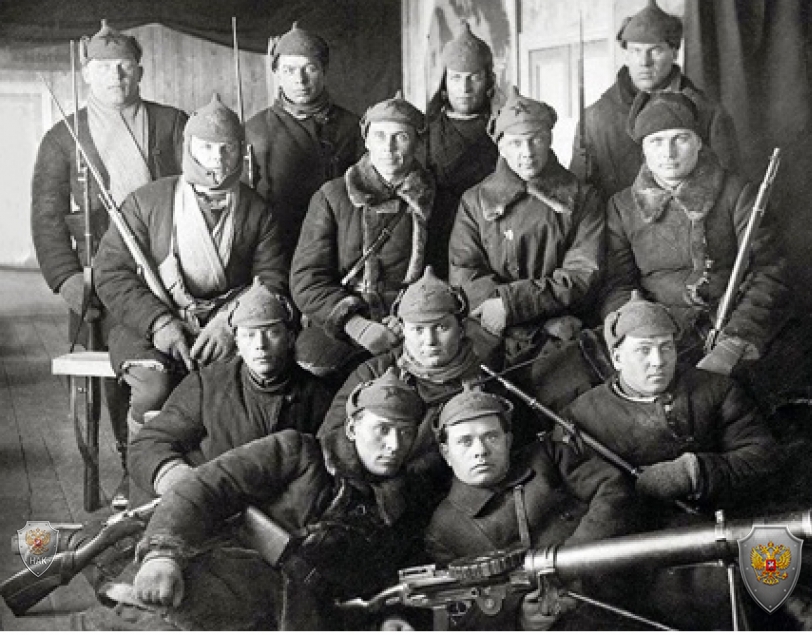 Боевой отряд одной из губернских ЧК, примерно 1921 год. Фото: из архивов ФСБ РФ  