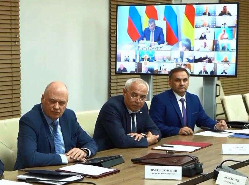 В РСО-Алания состоялось внеочередное совместное заседание Антитеррористической комиссии и Оперативного штаба