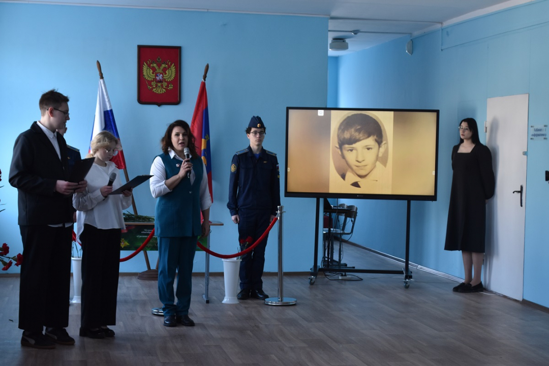 В костромской школе открыта памятная доска