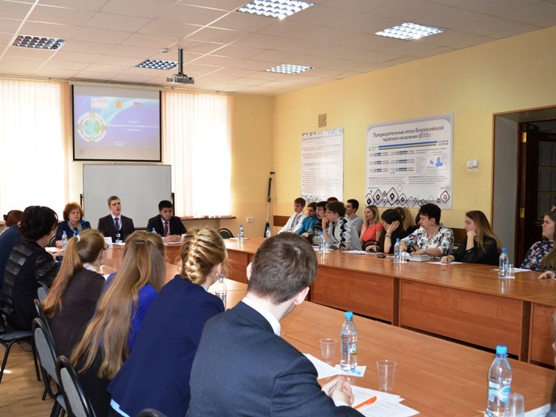 Участники секции «Развитие межнациональных и межконфессиональных отношений в России»