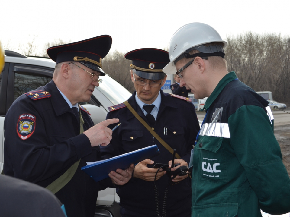 Руководитель ОГ в г. Кемерово и представитель КАО «Азот»