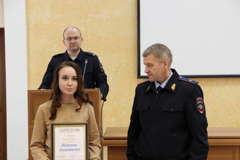 Вопросы организации патриотического и духовно-нравственного воспитания молодежи обсудили в Новгороде