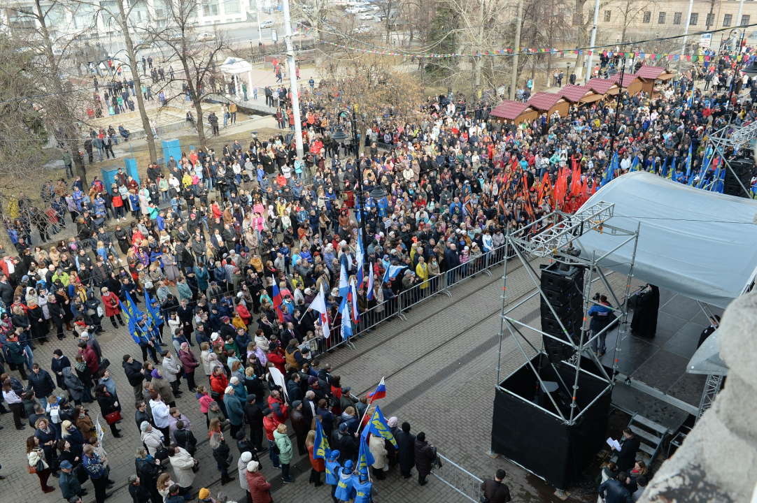 Нижегородцы почтили память жертв теракта в петербургском метро