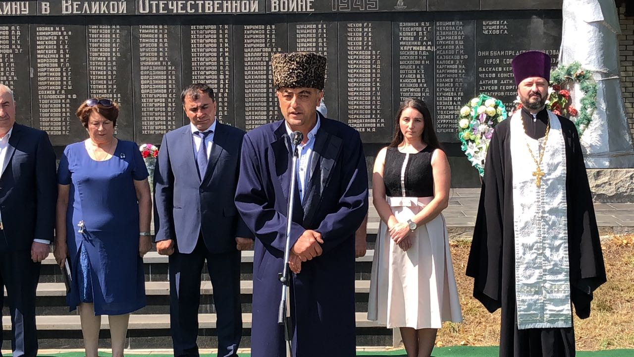 Глава Карачаево-Черкесской Республики выразил соболезнования народу Северной Осетии-Алании в связи с 14-ой годовщиной теракта в Беслане