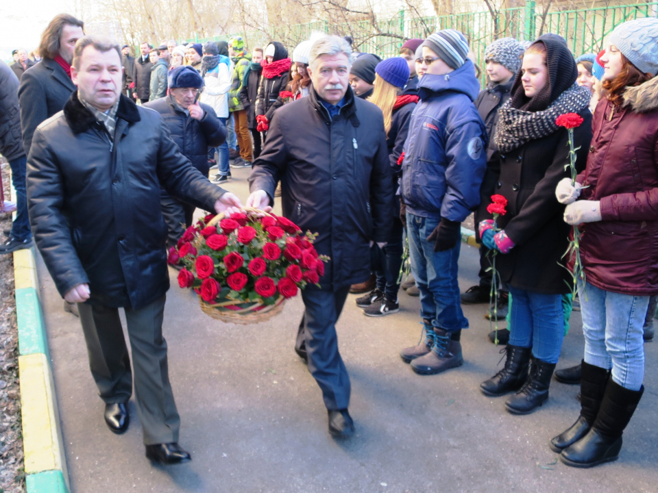 ТОРЖЕСТВЕННОЕ ОТКРЫТИЕ МЕМОРИАЛЬНОЙ ДОСКИ СОТРУДНИКУ УПРАВЛЕНИЯ «А» ЦСН ФСБ РОССИИ ДМИТРИЮ БУРДЯЕВУ В МОСКОВСКОЙ ШКОЛЕ