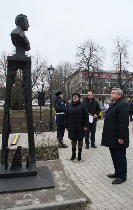 В Рязанской области открыли памятник-бюст советскому разведчику Николаю Леонову