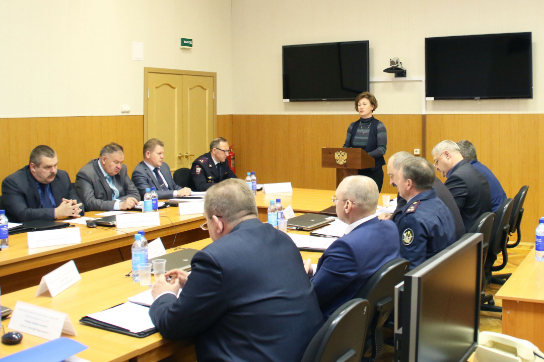 Начальник Управления ФСБ по Карелии Александр Барышев провел совместное заседание антитеррористической комиссии и оперативного штаба в республике