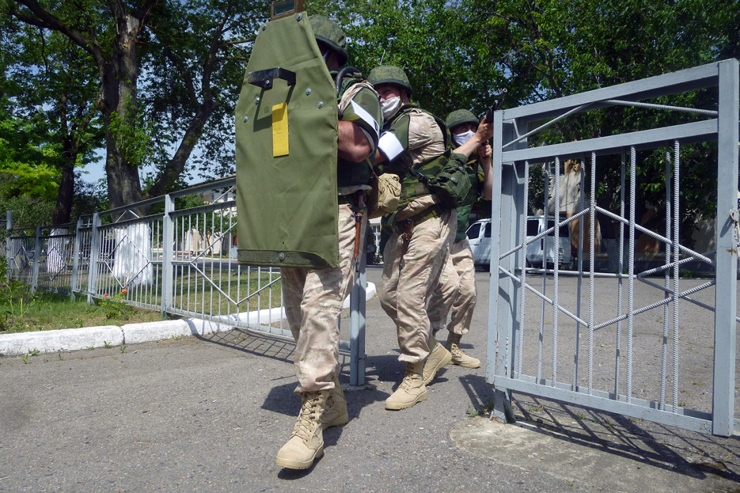 Российские военнослужащие в Приднестровье провели тренировку по противодействию терроризму