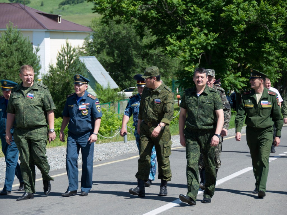 Руководитель и члены ОШ в РА