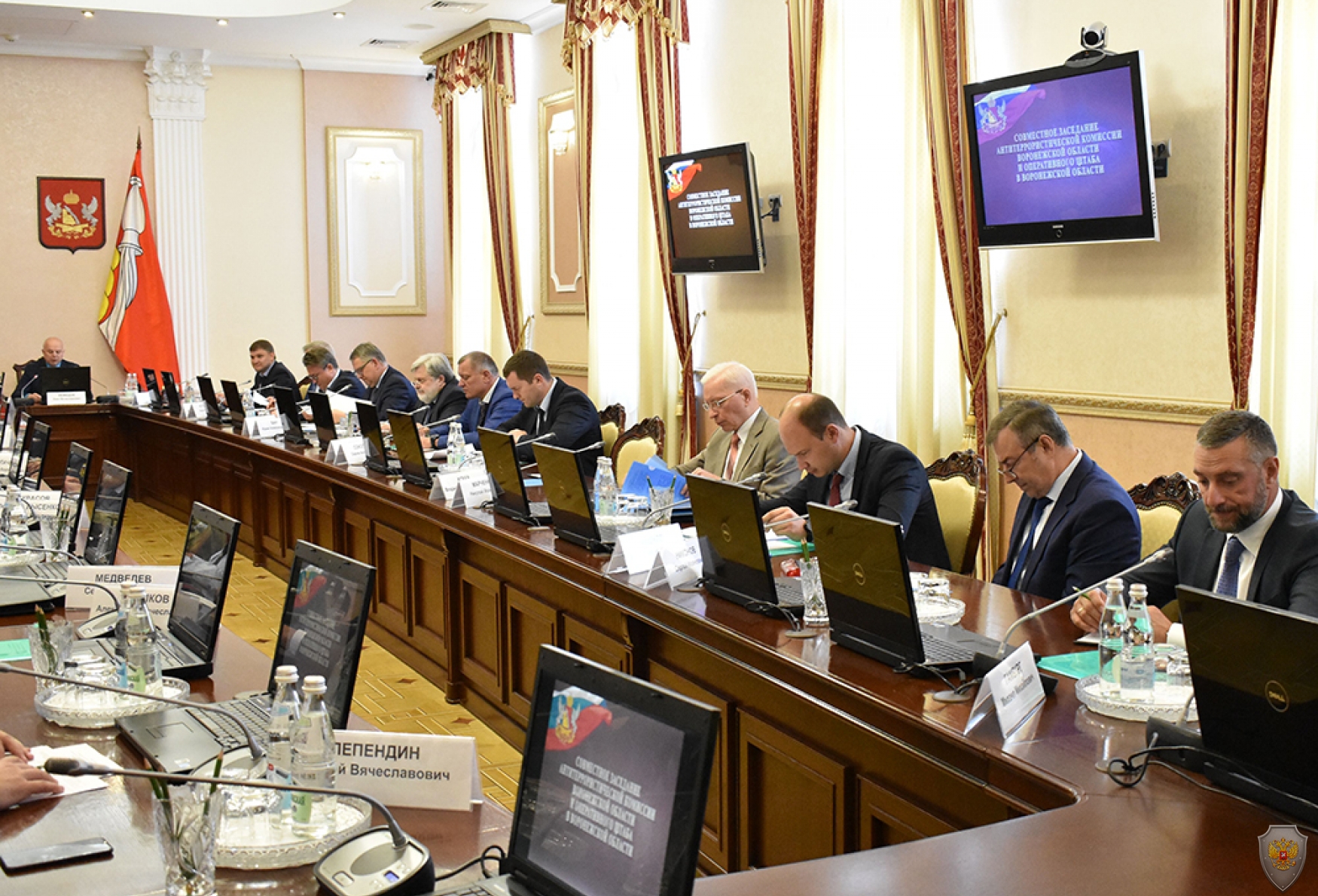 Участники совместного заседания антитеррористической комиссии в Воронежской области и оперативного штаба в Воронежской области 1 июня 2018 года.