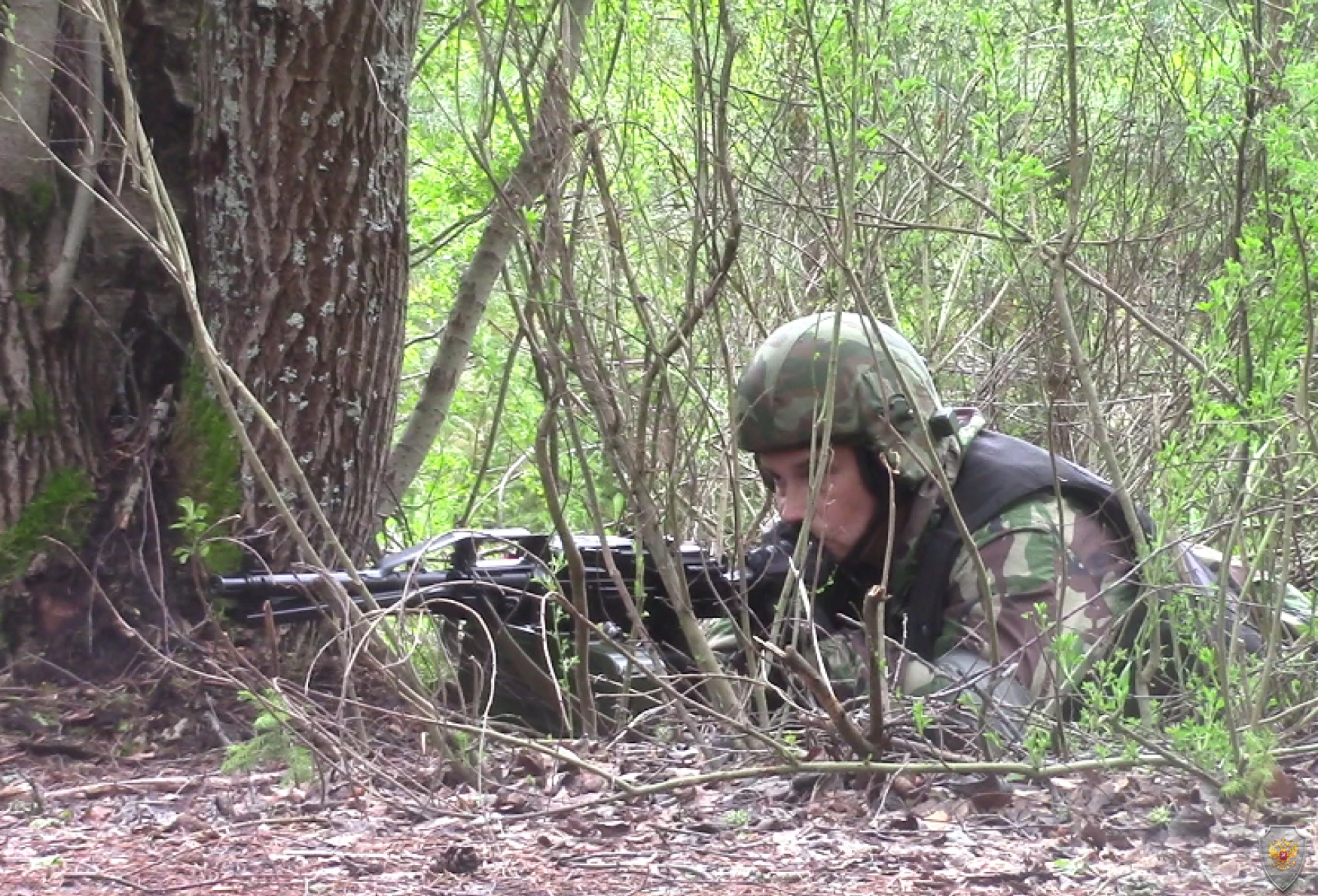 Боец ОМОН УФСВНГ России по Ивановской области на рубеже блокирования