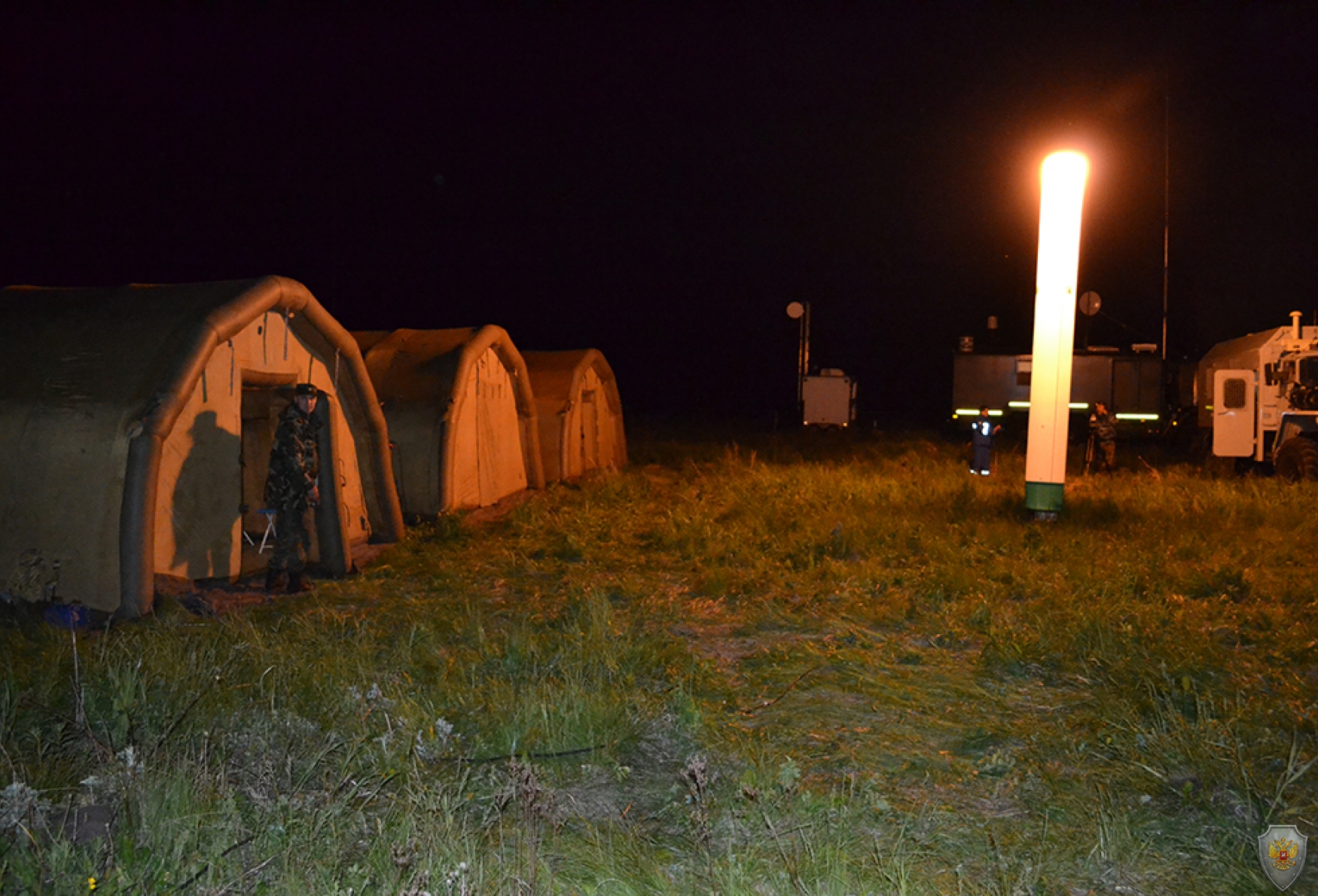 Полевой лагерь ГСС ОШ  в ночное время