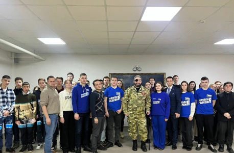 Встреча курских студентов с ветераном СВО