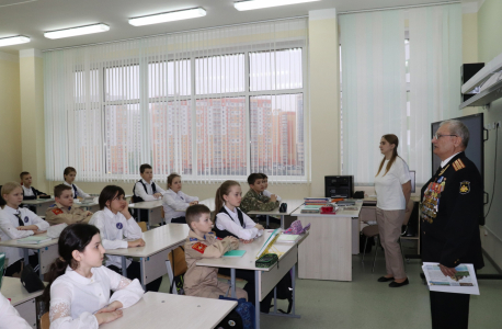 «Десант Славы» в школе № 61 Курска