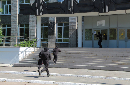 В Архангельске проведено командно-штабное антитеррористическое учение на объекте образования