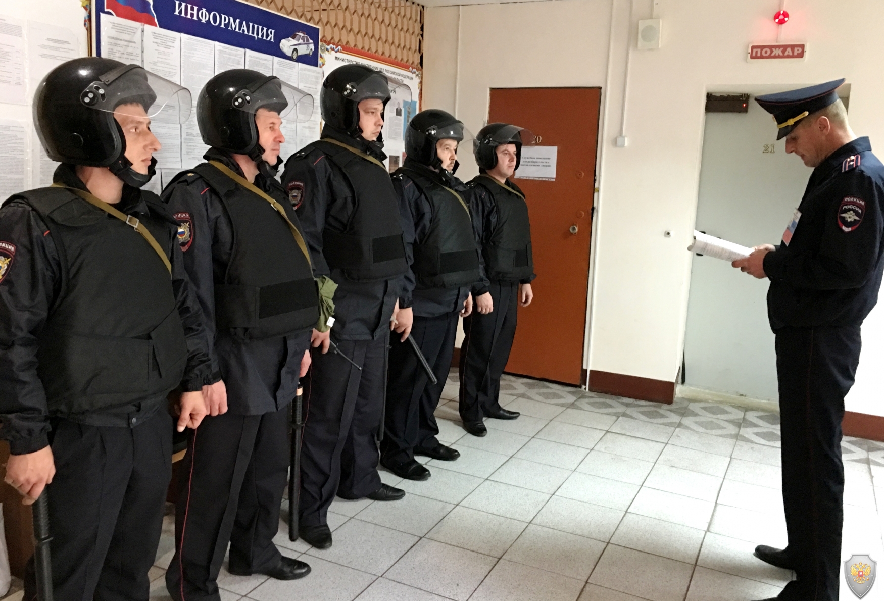 Проведение инструктажа и постановка задач сотрудникам отделения полиции МОМВД России «Кирсановский»