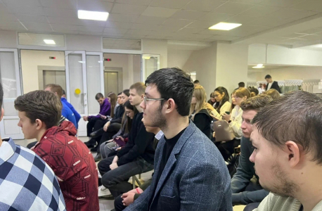 Встреча курских студентов с ветераном СВО