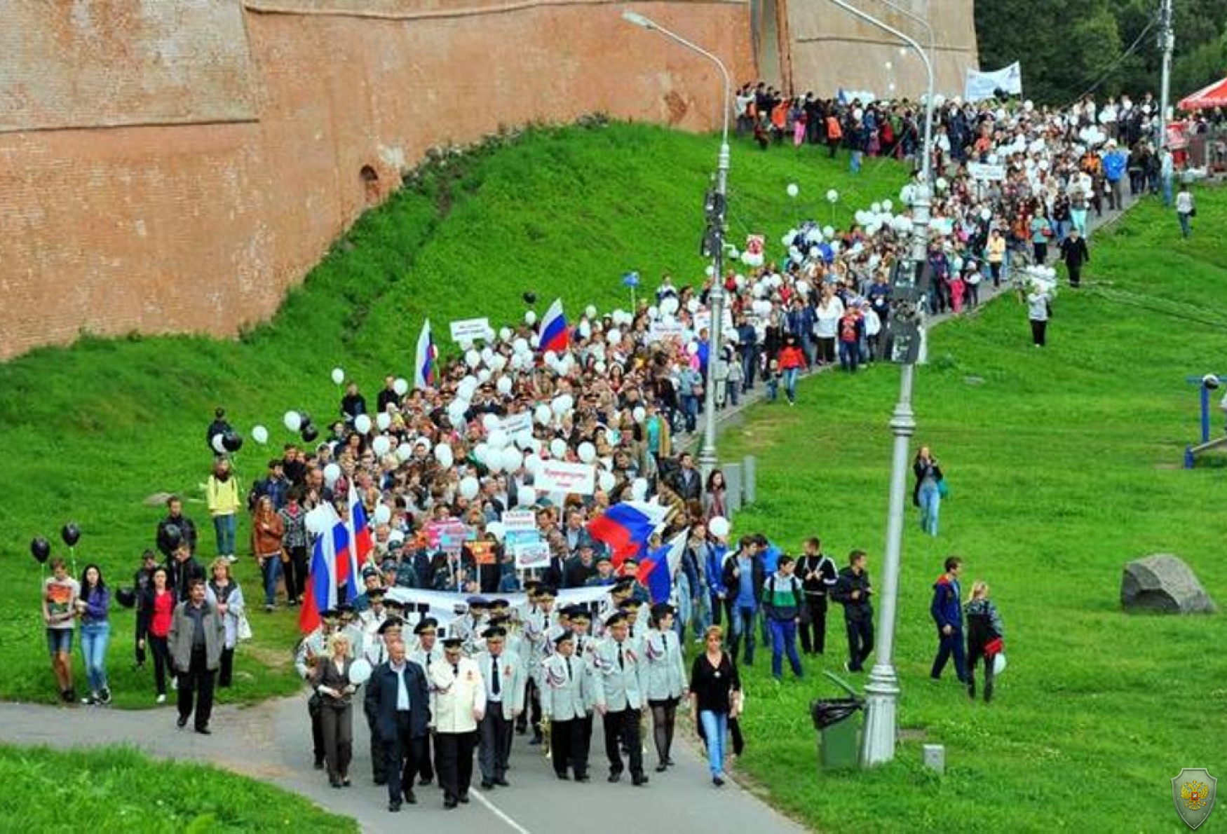 В Великом Новгороде состоялась Акция единства и памяти, посвященная Дню солидарности в борьбе с терроризмом