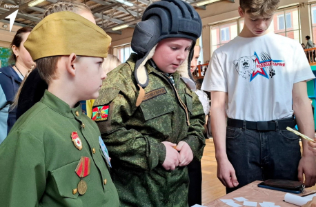Более 12 тысяч юных жителей ЛНР приняли участие в отборочном этапе всероссийской «Зарницы»