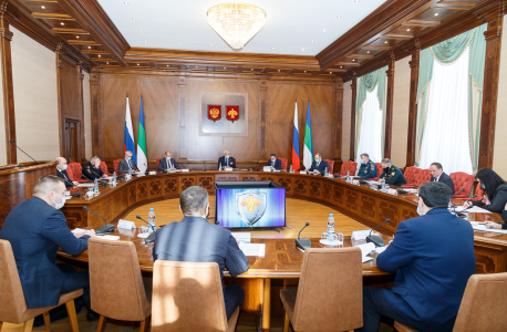 Открытие совместного заседания Антитеррористической комиссии в Республике Коми и оперативного штаба в Республике Коми от 17 февраля 2021 г. (общий план).