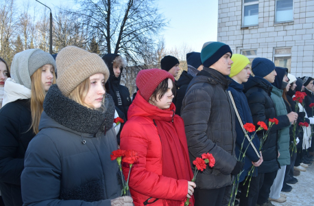 В костромской школе открыта памятная доска
